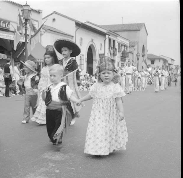 Desfile De La Los Ninos, Santa Barbara, CA. - FS26
