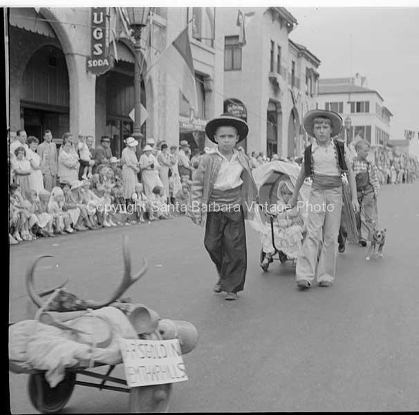 Santa Barbara Fiesta Parade, 1930's FS44